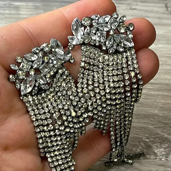 Fashion Jewelry Rhinestones Dangle Statement Earrings - Picture 5 of 10